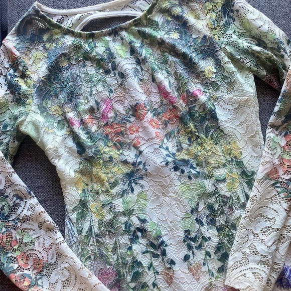 super cute white lace mini dress ! Forever 21 size M - Picture 3 of 5